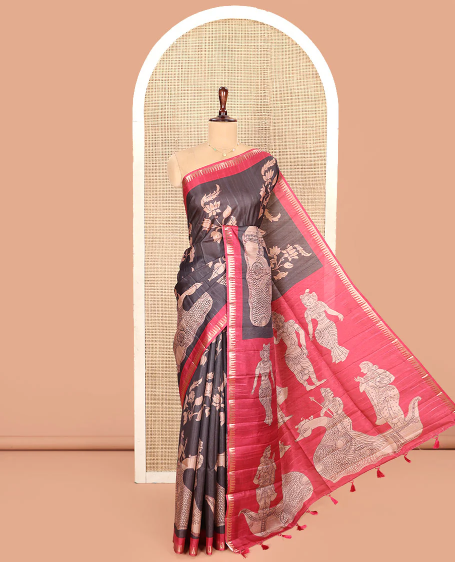 Black Semi-Tussar Silk Saree, Gracefully Detailed with Kalamkari-Style Human Motifs Printed on Its Body, Complemented by a Contrast Temple Zari Border, Creatively Kalamkari Printed Pallu, and Paired with a Contrast Blouse - Image 3