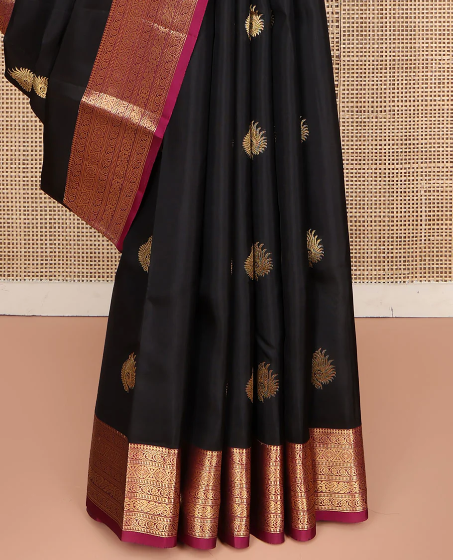 Black Vasundhara Lite Silk Mix Saree, Embellished with Zari Buttas on Its Body, Complemented by a Contrast Border of Thilakam Mokku,kodi Visiry, Muthu, Chakra, and Mayil Designs, Scallop Design Pallu, and Paired with a Contrast Blouse - Image 4