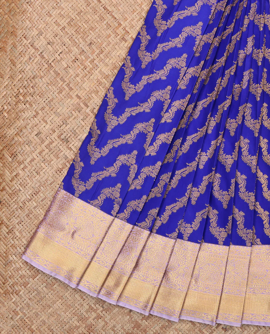 Blue Budget Silk Saree, Beautifully Bedecked with Jaal Jacquard Design on its Body, Complemented by Contrast Traditional Zari Border of Floral Creeper Design, Intricately Designed Pallu, and Paired with a Contrast Blouse - Image 6