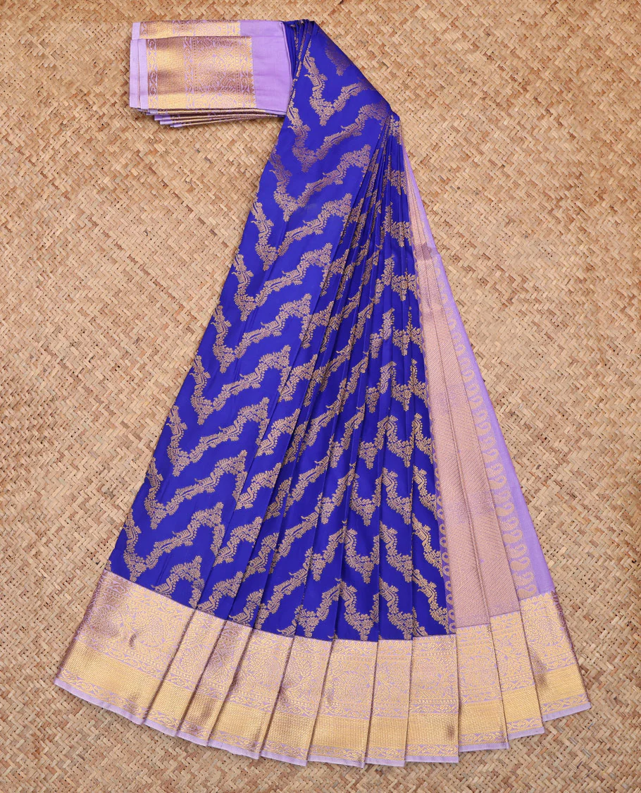 Blue Budget Silk Saree, Beautifully Bedecked with Jaal Jacquard Design on its Body, Complemented by Contrast Traditional Zari Border of Floral Creeper Design, Intricately Designed Pallu, and Paired with a Contrast Blouse - Image 7