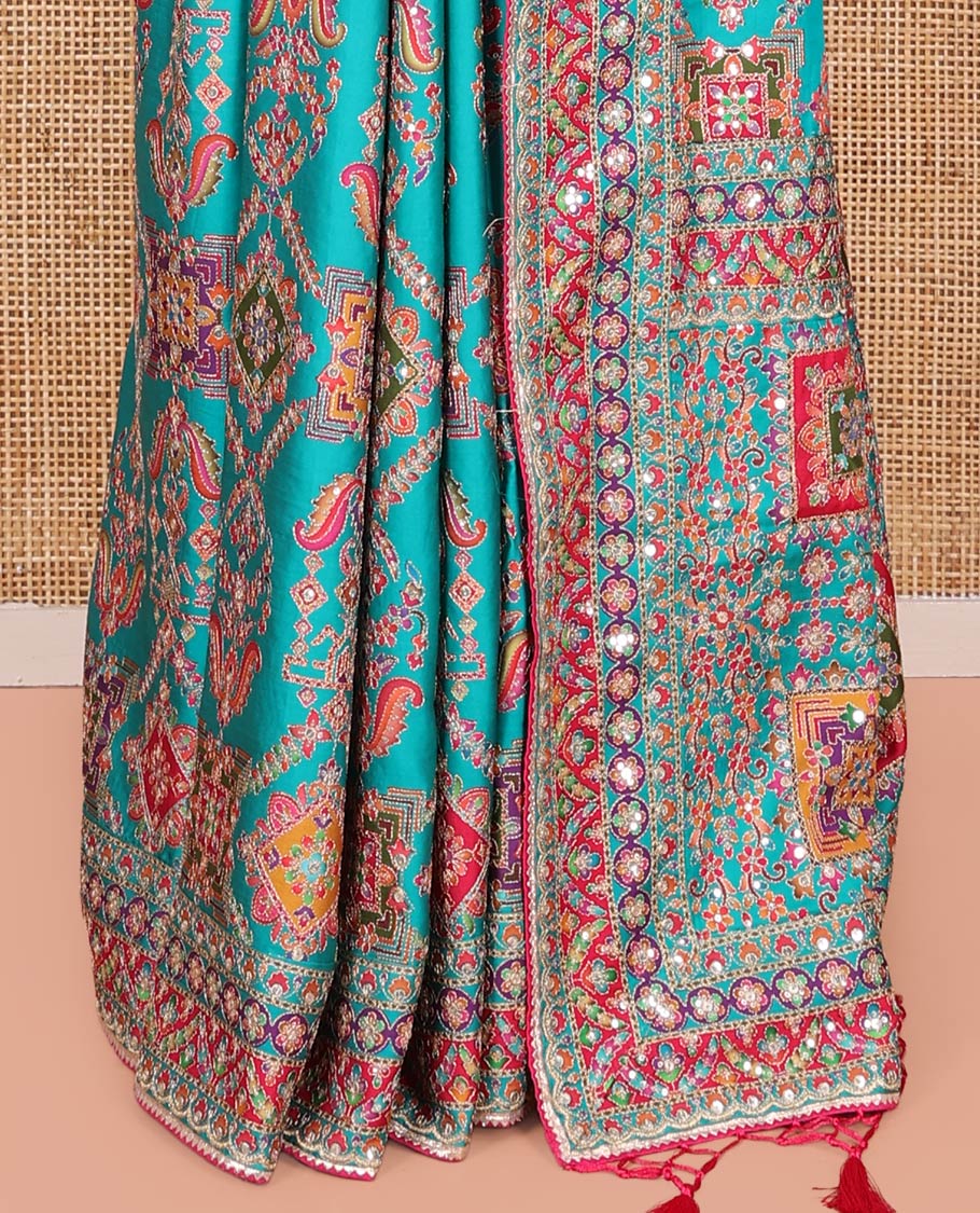 Blue Dola Silk Saree, Adorned with Intricate Designs on Its Body, Highlighted by Mughal-Style Patterns Printed Border, Intricately Designed Pallu, and Paired with a Sweet Heart Elbow Sleeve Blouse - Image 4
