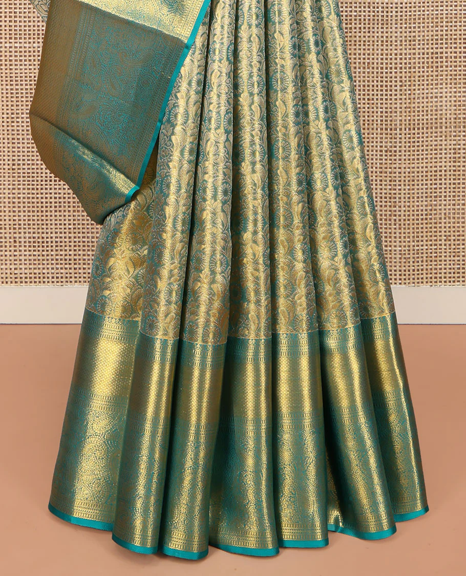 Blue Kanchipuram Silk Saree, Elegantly Highlighted with Zari Jacquard Design All Over Its Body, Highlighted by a Zari Border of Thilakam Mokku, Muthu, Mayil Kann, and Manga Designs, and Pallu of Mughal-Style Designs, and Paired with a Matching Blouse - Image 4