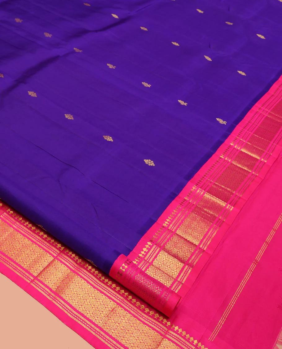 Blue Kanchipuram Silk Saree, Gleamed Up with Zari Buttas, a Contrast Korvai One-Sided Border of Paneer Sombu, Banaras, Muthu, and Jaal Design, Zari Design Pallu, and No Blouse - Image 2