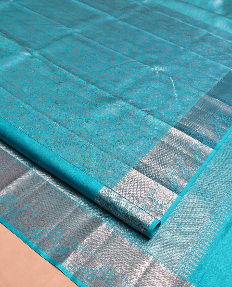 Blue Kanchipuram Wedding Silk Saree, Finely Crafted with Jacquard Design on Its Body, Highlighted by Zari Border of Thilakam, Vanki, and Kodi Visiry Designs, Grand Pallu, and Paired with a Matching Blouse - Image 2