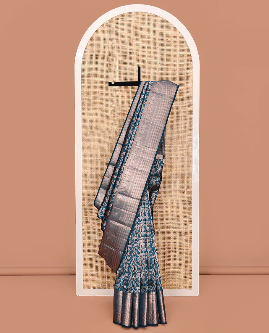 Blue Kanchipuram Wedding Silk Saree, Gracefully Embellished with Jacquard Design on Its Body, Highlighted by Zari Border of Thilakam Mokku, Vanki, Jaal, and Yaali Designs, Grand Jaal Pallu, and Paired with a Matching Blouse