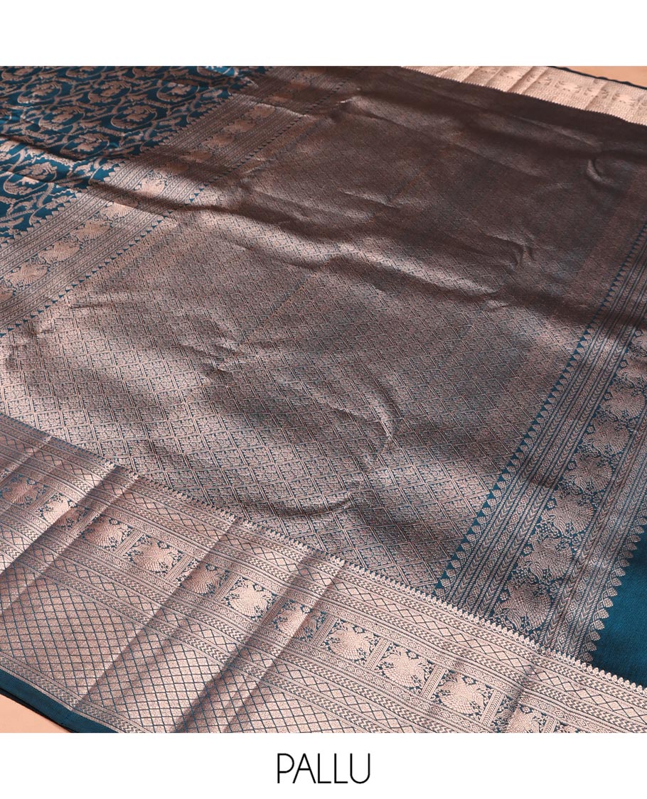 Blue Kanchipuram Wedding Silk Saree, Gracefully Embellished with Jacquard Design on Its Body, Highlighted by Zari Border of Thilakam Mokku, Vanki, Jaal, and Yaali Designs, Grand Jaal Pallu, and Paired with a Matching Blouse - Image 5