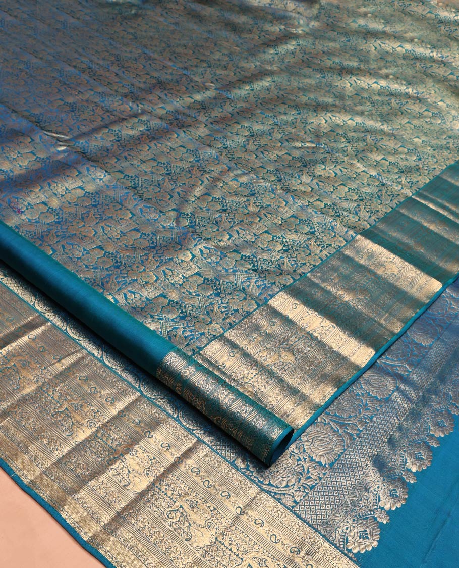 Blue Kanchipuram Wedding Silk Saree, Meticulously Crafted with Jacquard Design on Its Body, Highlighted by Zari Border of Cross Kamalam, Kodi Manga, Muthu, Kathir, Mayil Kann, and Yaali Designs, Chakram Design Pallu, and Paired with a Matching Blouse - Image 2