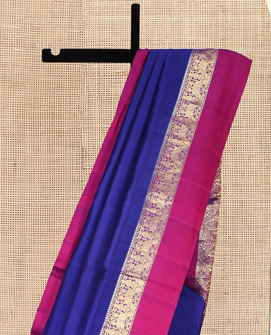 Blue Plain Kanchipuram Silk Saree, Complemented by a Contrast Border of Muthu, Mayil, and Vanki Designs, Jaal Pallu, and Paired with a Contrast Blouse - Image 3