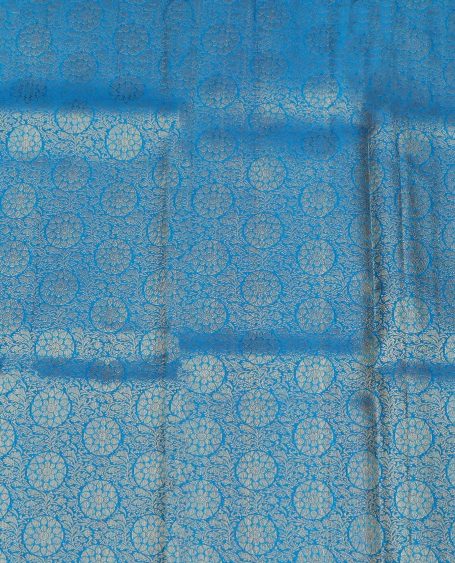 Blue Pure Silk Half-Saree, Richly Detailed with Jacquard Design on Its Skirt, Complemented by a Contrast Border of Kodi Visiry and Laddu Kamalam Designs, Comes with a Contrast Blouse and a Dhavani of Intricate Designs - Image 4