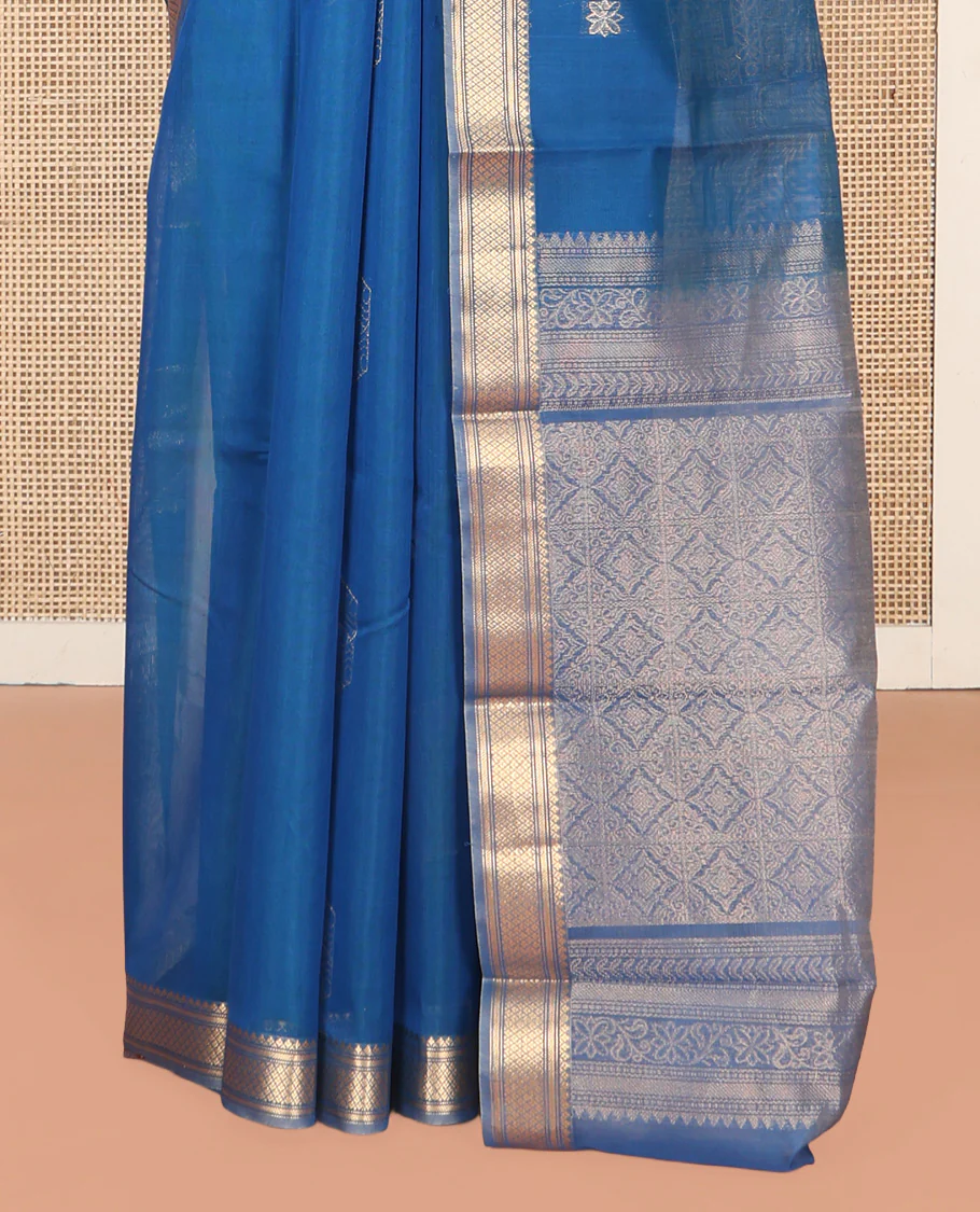 Blue Silk Cotton Saree, Accentuated with Geometric Buttas All Over Its Body, Highlighted by Traditional Zari Designs Woven Border, Intricately Designed Pallu and Paired with a Matching Blouse - Image 4
