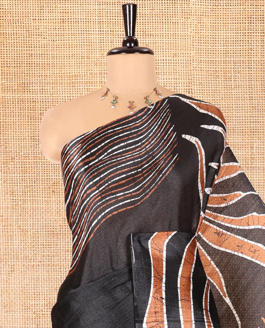 Borderless Black and Brown Art Khadi Cotton Saree, Detailed with Batik Print-Style Vines Print on Its Body, Self-Pallu of Batik Print, and Paired with a Matching Blouse - Image 2