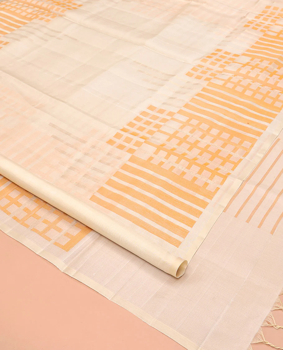 Borderless Cream Mayuri Soft Silk Saree, Boldly Accentuated with Checks On Its Body, Highlighted by Self-Pallu of Geometric Patterns, and Paired with a Matching Blouse - Image 2