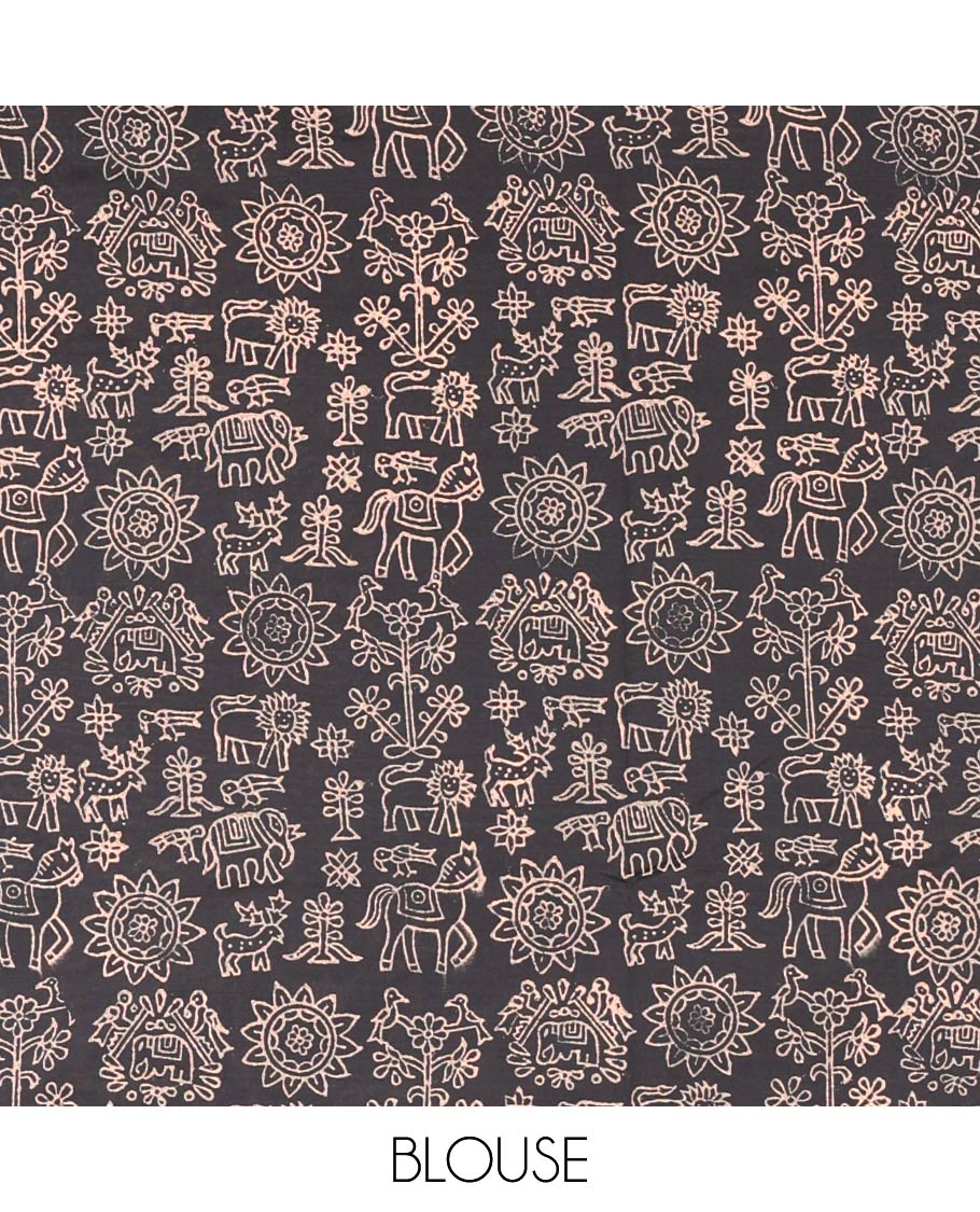 Borderless Cream South Cotton Saree, Elevated with Tamil Letters Printed on Its Body, a Self-Pallu, and Comes with a Matching Blouse, and a Contrast Printed Blouse - Image 7