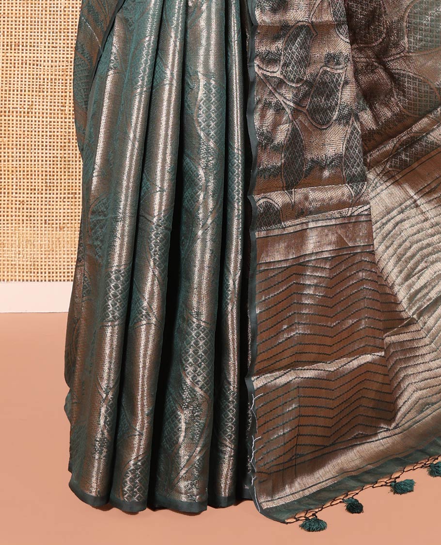 Borderless Green Fancy Matka Silk Saree, Elevated with Gleaming Zari Weave and Leaf Jacquard Designs, Rich Pallu of Chevron Stripes, and Paired with a Matching Jacquard Blouse - Image 3
