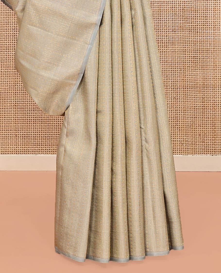 Borderless Grey Kanchipuram Designer Silk Saree, Subtly Steeped with Traditional Designs All Over Its Body, Complemented by Captivating Contrast Pallu of Jaal Designs, and Paired with a Contrast Blouse - Image 4
