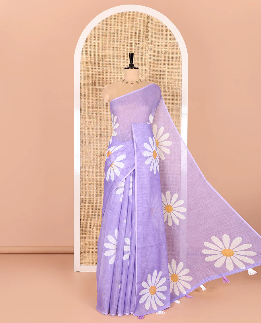 Borderless Lavender Linen Saree Beautified with Big Daisy Flower Motifs Printed All Over the Body and Pallu, Complemented by a Contrast Blouse Printed with Daisy Flower Motifs