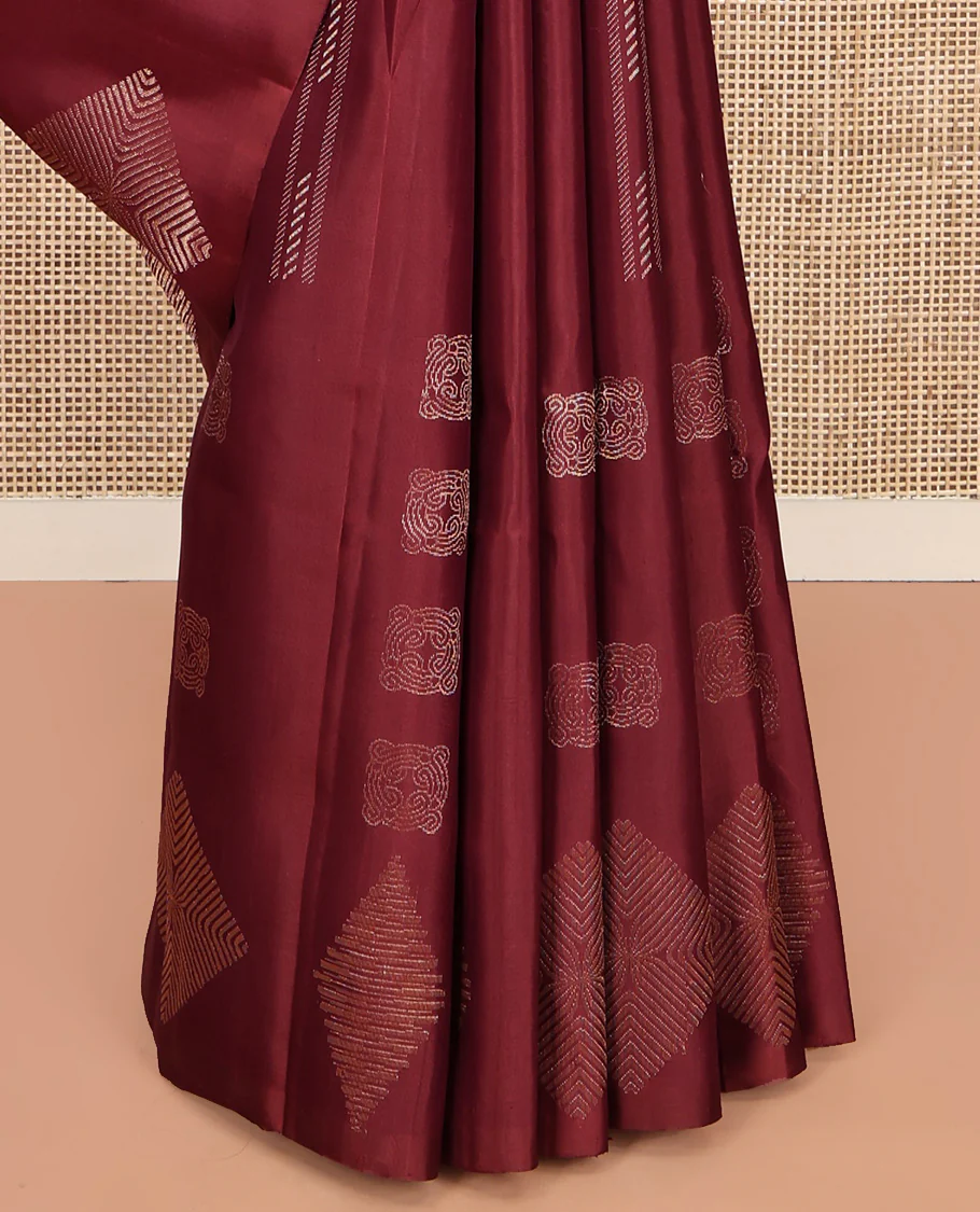 Borderless Maroon Mayuri Soft Silk Saree, Adorned with Buttas All Over Its Body, a Self-Pallu of Geometric Patterns, and Paired with a Matching Blouse - Image 4