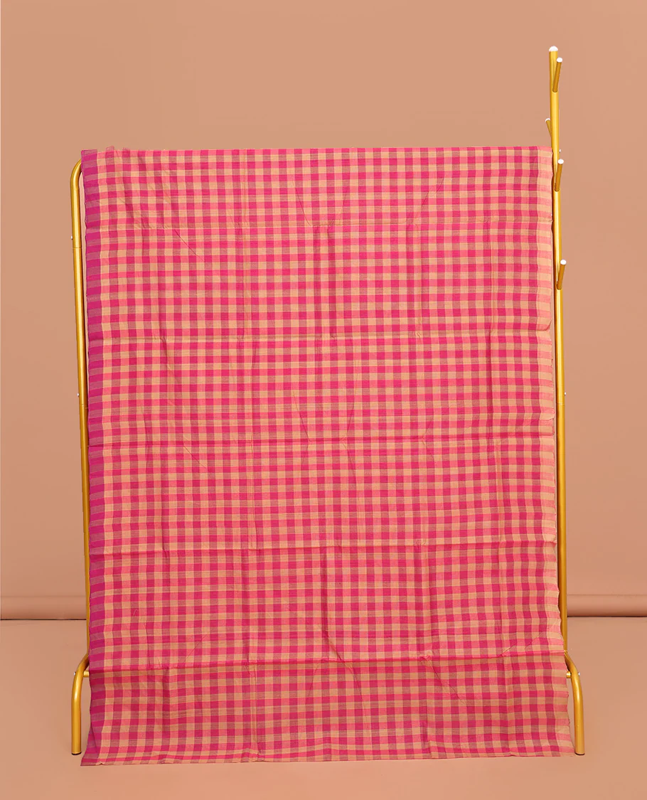 Borderless Multi-Color Checked Mangalgiri Cotton Saree, Subtly Checked Pallu and Paired with a Matching Blouse