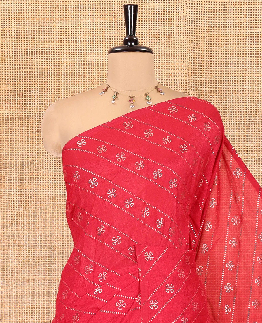 Borderless Pink Vichitra Silk Saree, Gleamed Up with Floral Buttas and Leheriya-Style Foil Print on Its Body, a Self-Pallu, and Has No Blouse - Image 2