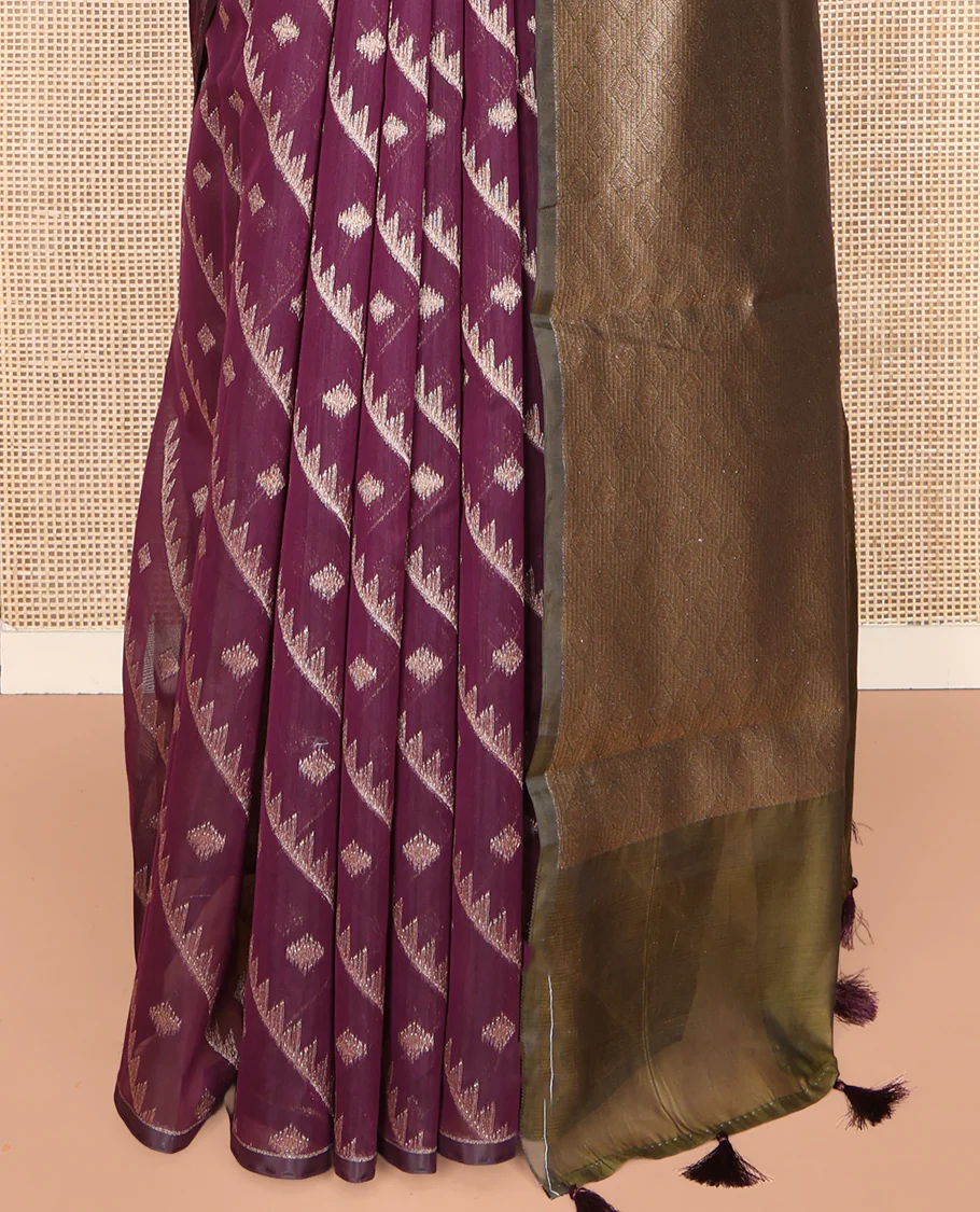 Borderless Purple Chanderi Cotton Saree, Adorned with Zari Buttas and Temple Stripes on Its Body, Complemented by Contrast Pallu of Jaal Designs, and Paired with a Contrast Jacquard Blouse - Image 4