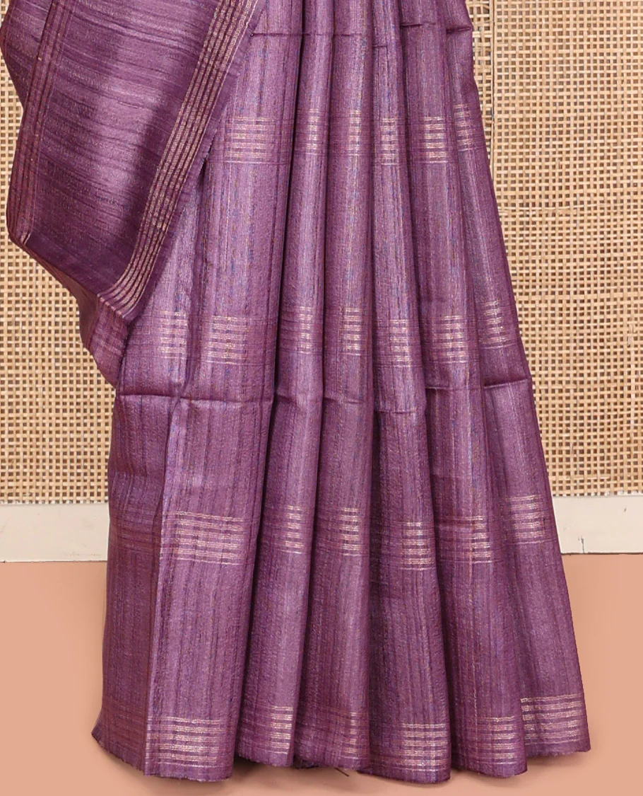 Borderless Purple Tussar Silk Saree, Delicately Woven with Zari Checked Design on Its Body, a Self-Pallu, and Paired with a Matching Blouse - Image 4