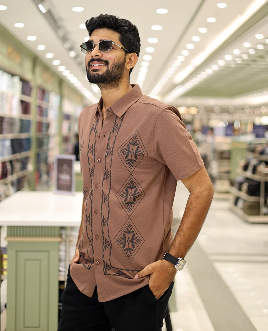 Brown Cotton-Blended Casual Shirt, Comes with a Geometric Print, Half-Sleeves, Spread Collar, Regular Fit, and Regular Length - Image 2