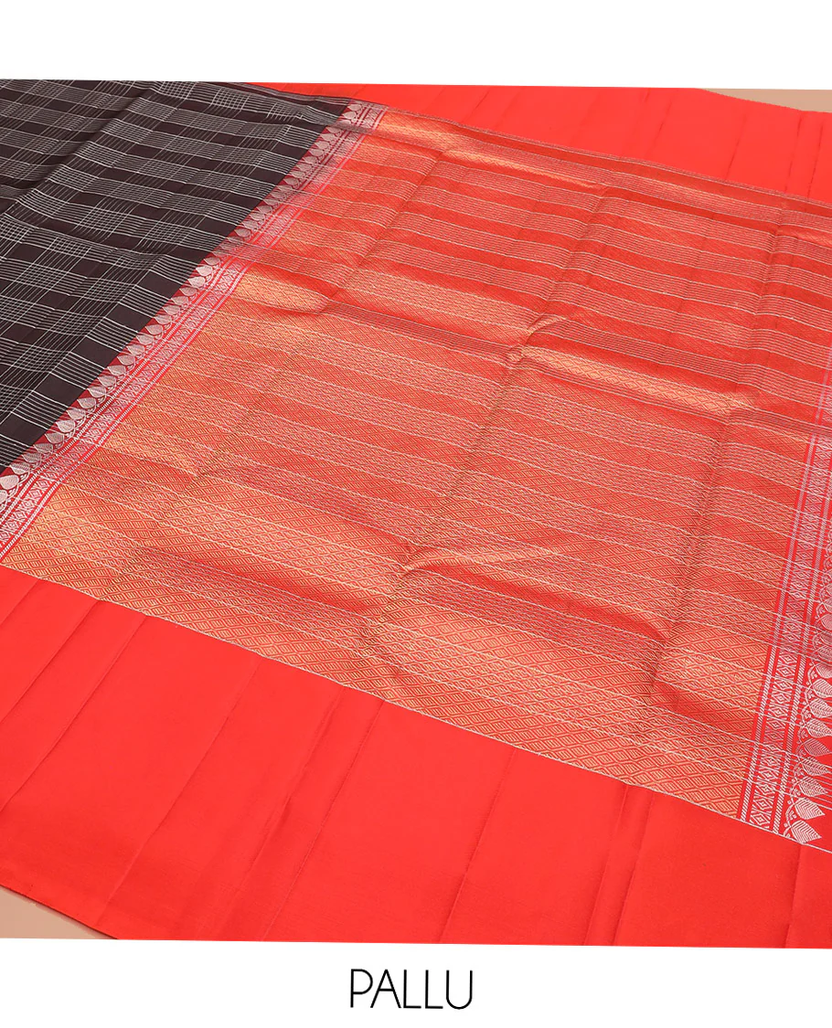 Brown Kanchipuram Silk Saree Decked Up with Checks All Over Its Body, Complemented by a Contrast Border of Kuthirai and Yaanai Designs, Gleaming Pallu of Jaal Designs, and Paired with a Contrast Blouse - Image 5