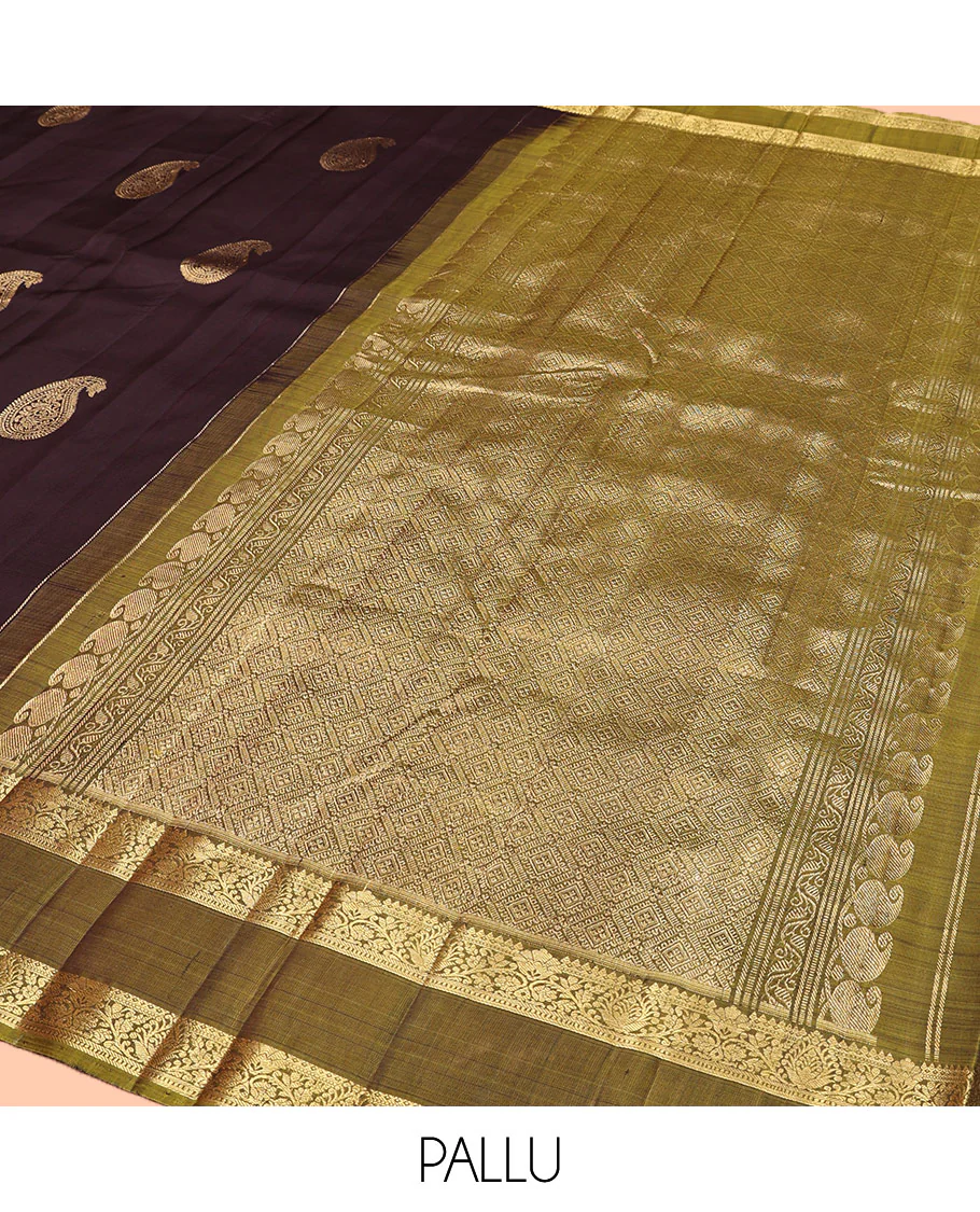 Brown Kanchipuram Silk Saree, Elegantly Adorned with Arumbu Manga Buttas All Over Its Body, Complemented by a Contrast Rettai Pettu Traditional Zari Design Border, Pallu of Rich Jaal Designs, and Paired with a Contrast Blouse - Image 5