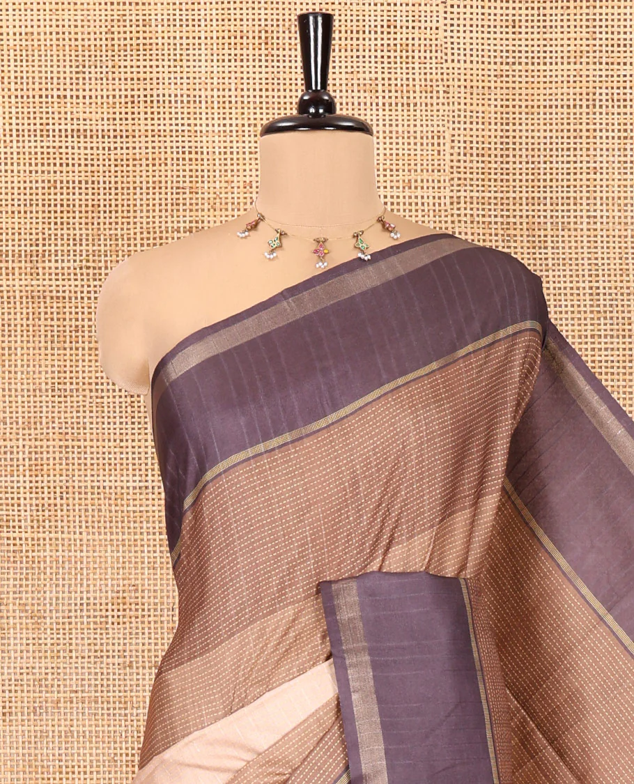 Brown Katan Silk Saree, Adorned with 3d-Style Print and Dotted-Style on Its Body, Complemented by Contrast Border, Pallu Steeped with Buttas, and Paired with a Contrast Blouse - Image 2