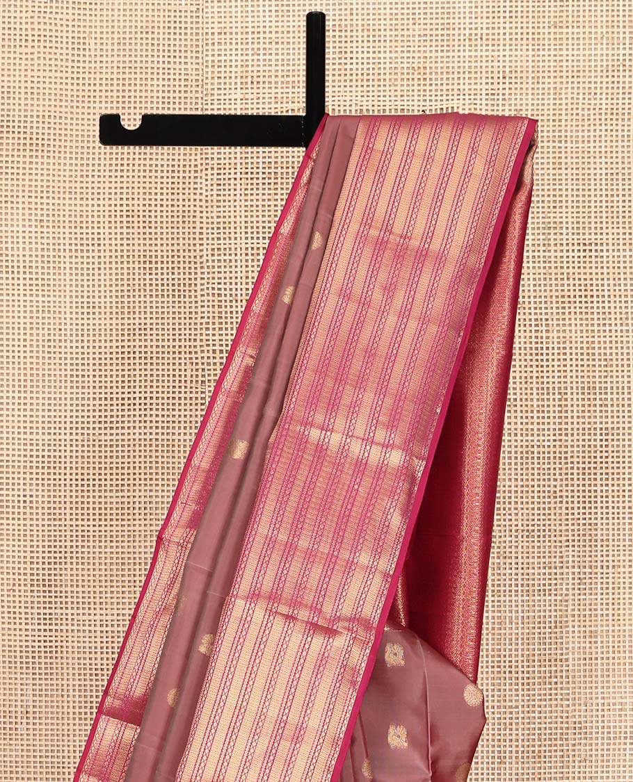 Brown Vasundhara Silk Mix Saree, Enriched with Mayil and Chakram Buttas All Over Its Body, Complemented by Contrast Geometric Patterned Border, Grandly Decked Up Pallu and Paired with a Contrast Blouse - Image 3