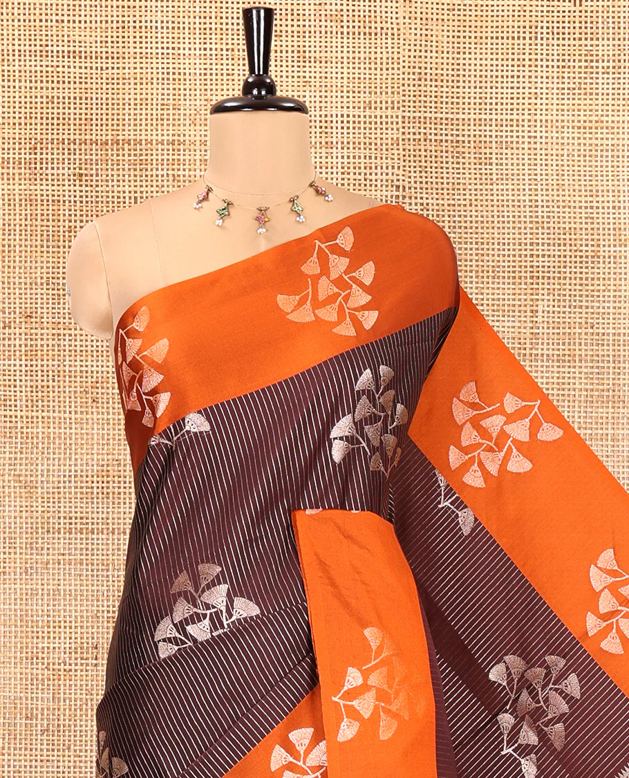 Coffee Brown Semi-Soft Silk Saree, Highlighted by Vaira Oosai Stripes and Floral Buttas All Over Its Body, Complemented by a Contrast Floral Buttas Border, an Intricately Designed Pallu, and Paired with a Contrast Blouse - Image 2