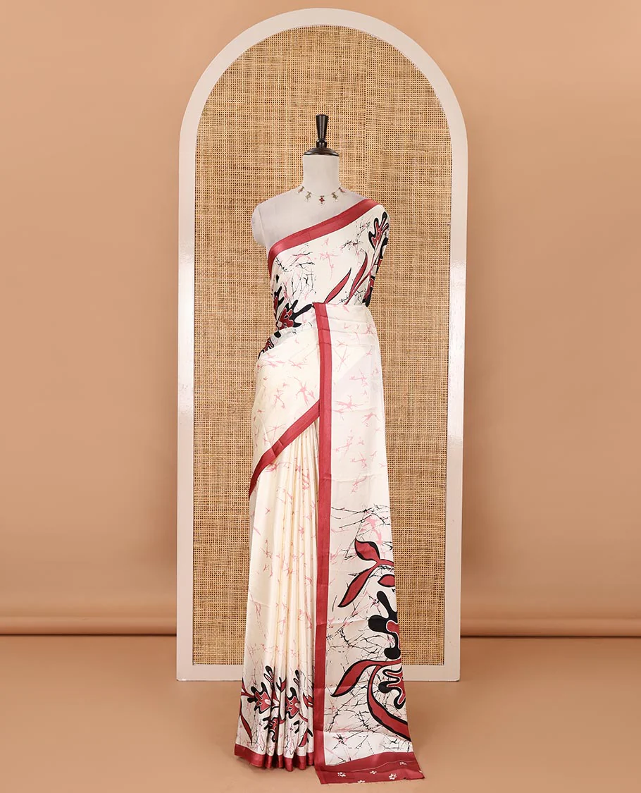 Cream-base batik-style floral printed satin crepe saree, contrast onion pink border, printed pallu & contrast floral printed blouse - Image 2