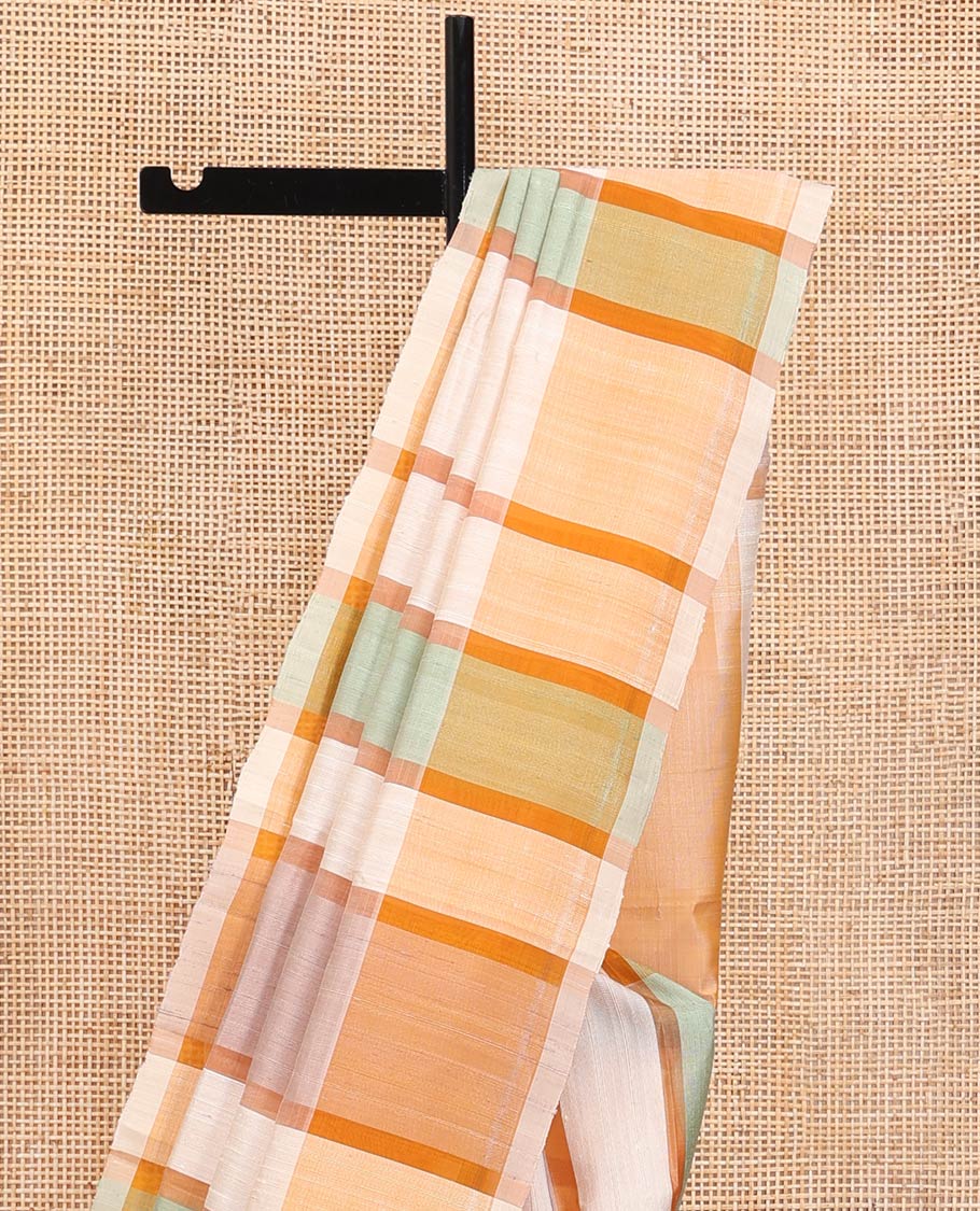 Cream-Base Mayuri Soft Silk Saree, Delicately Woven with Multi-Color Stripes on Its Body, Complemented by a Sparse Pallu of Thazampoo Rekku Designs, and Paired with a Matching Blouse - Image 3