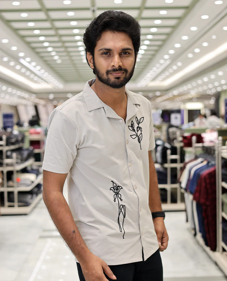 Cream Cotton-Blended Casual Shirt Comes with Leaf Motifs Outline Knitted Embroidery, Cuban Collar, Half Sleeves, Boxy Fit, and Regular Length - Image 3