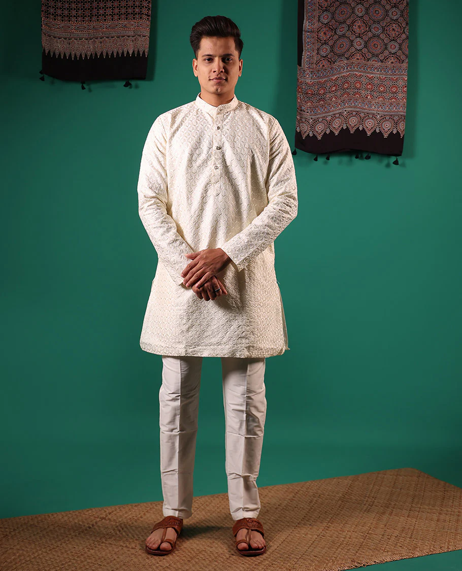 Cream leaf butta enclosed jaal thread embroidered full-sleeved men's kurta - Image 2