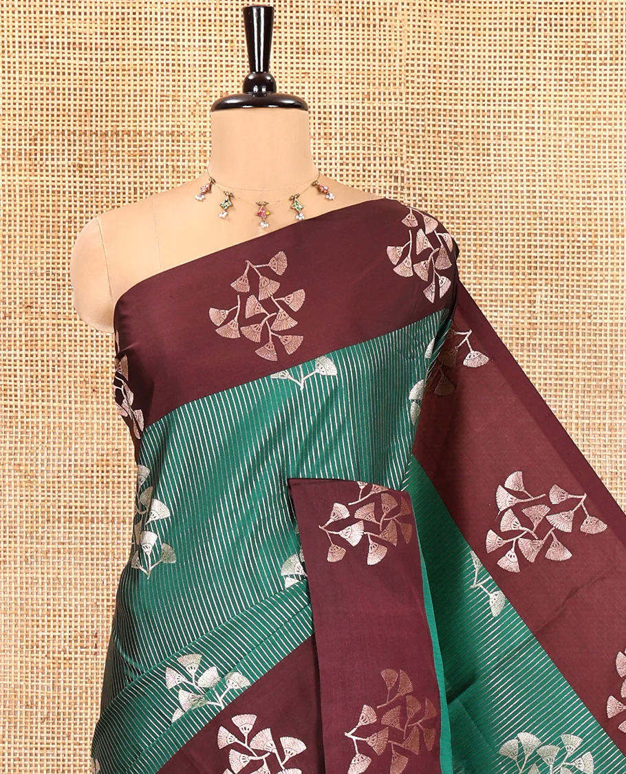 Dark Green Semi-Soft Silk Saree, Highlighted by Vaira Oosai Stripes and Floral Buttas All Over Its Body, Complemented by a Contrast Floral Buttas Border, an Intricately Designed Pallu, and Paired with a  Contrast Blouse - Image 5