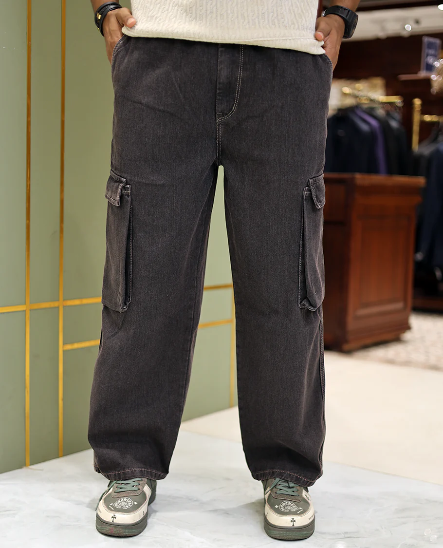 Dark Grey Heathered Textured Denim Trousers Come with a Baggy Fit and Regular Length