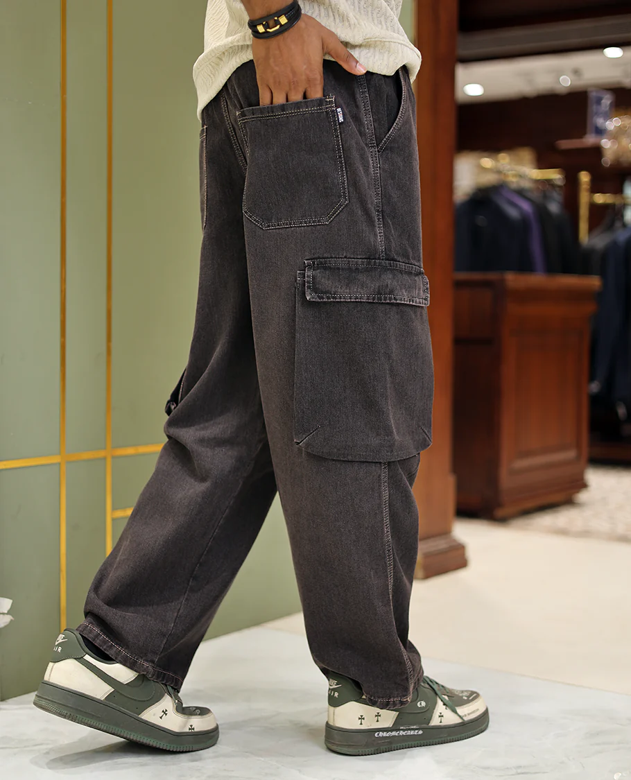 Dark Grey Heathered Textured Denim Trousers Come with a Baggy Fit and Regular Length - Image 3