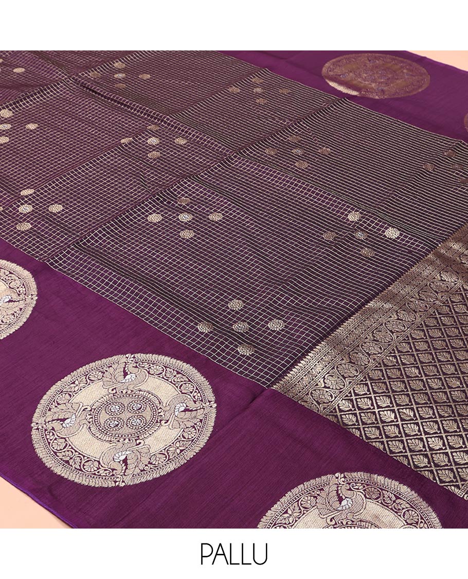 Dark Purple H O-Silk Saree, Beautifully Decked up with Zari Buttas and Zari Checks On Its Body, Accentuated with Contrast Big Chakram Motifs Woven Border, Grand Jaal Design Woven Pallu, and Paired with a Checked Blouse - Image 7