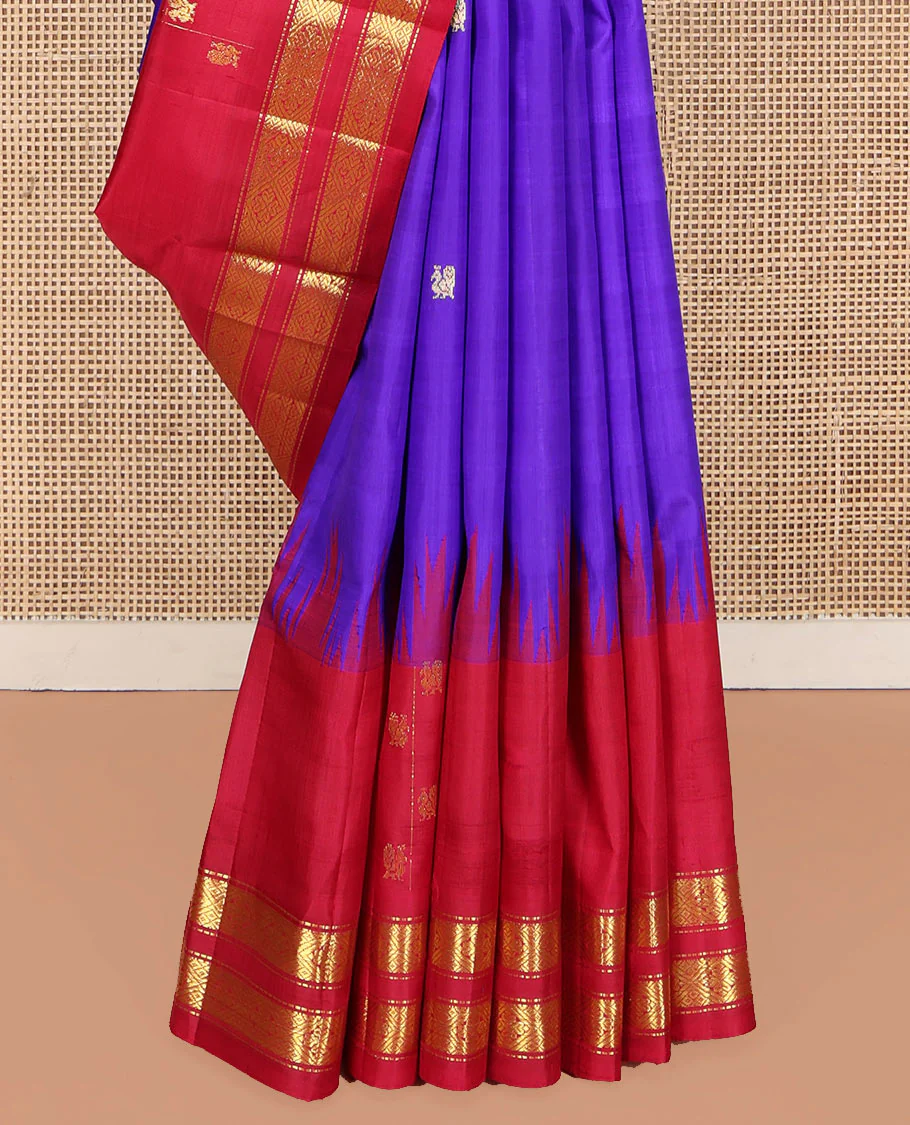 Dark Violet Kanchipuram Silk Saree, Accentuated with Zari Buttas on Its Body, Complemented by a Contrast One-Sided Thazampoo Rekku Rettai Pettu Border of Muthu, and Diamond Designs, Pallu of Zari Designs, and Comes Without a Blouse - Image 4