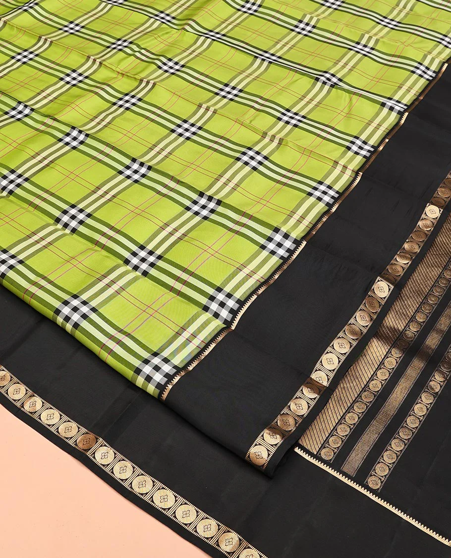 Green-Black Vasundhara Lite Silkmix Saree Features Checks, Contrast Rettai Pettu Rekku-Poun Border, Zari-Striped Pallu, and a Contrast Blouse - Image 2
