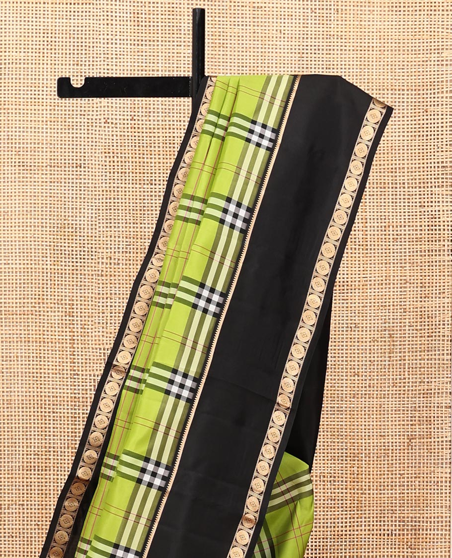 Green-Black Vasundhara Lite Silkmix Saree Features Checks, Contrast Rettai Pettu Rekku-Poun Border, Zari-Striped Pallu, and a Contrast Blouse - Image 3