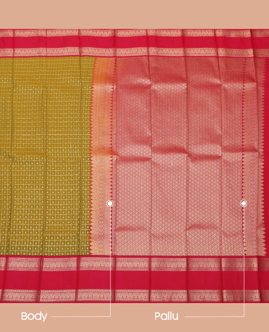 Green Budget Silk Saree, Elevated with Zari Butta Enclosed Checks On Its Body, Complemented by Contrast Traditional Zari Designs Woven Rettai Pettu Border, Grand Jaal Pallu and Paired with a Contrast Blouse - Image 3