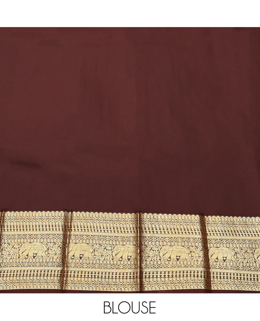 Green Budget Silk Saree, Majestically Detailed with Kolam Buttas, Complemented by a Contrast Traditional Border, Grand Jaal Pallu, and a Contrast Blouse - Image 4