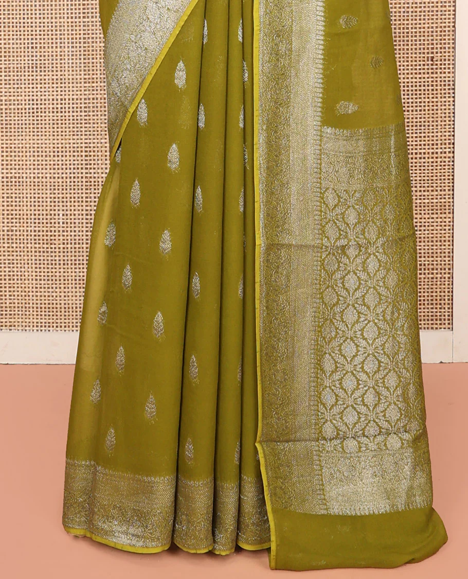 Green Georgette Saree, Steeped with Buttas, Highlighted by a Traditional Floral Creeper Border, Intricately Designed Pallu, and  a Matching Blouse - Image 4
