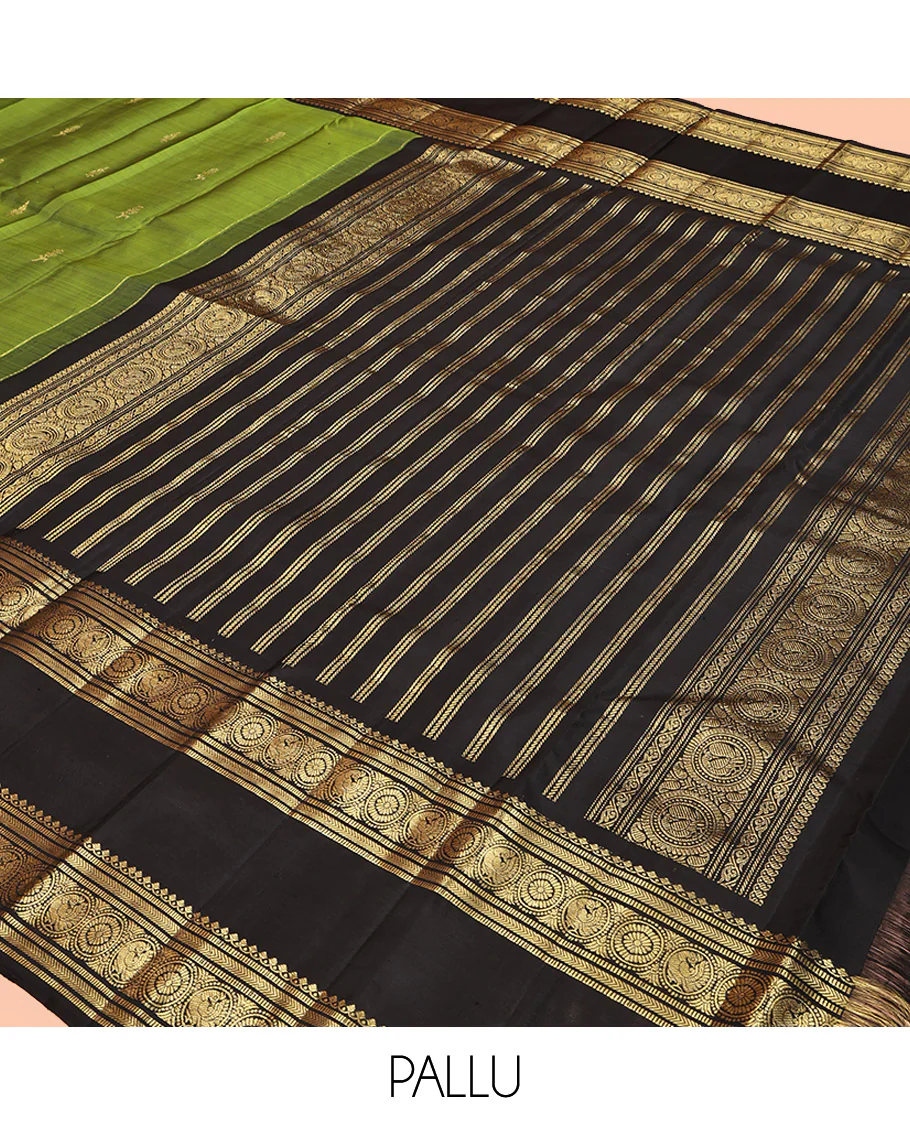 Green Kanchipuram Silk Saree, Ornamented with Zari Buttas All Over Its Body, Complemented by a Contrast Rettai Pettu Border of Salngai, Muthu, Kathir, Chakram, and Round Mayil Designs, Grand Pallu, and Paired with a Contrast Blouse - Image 5