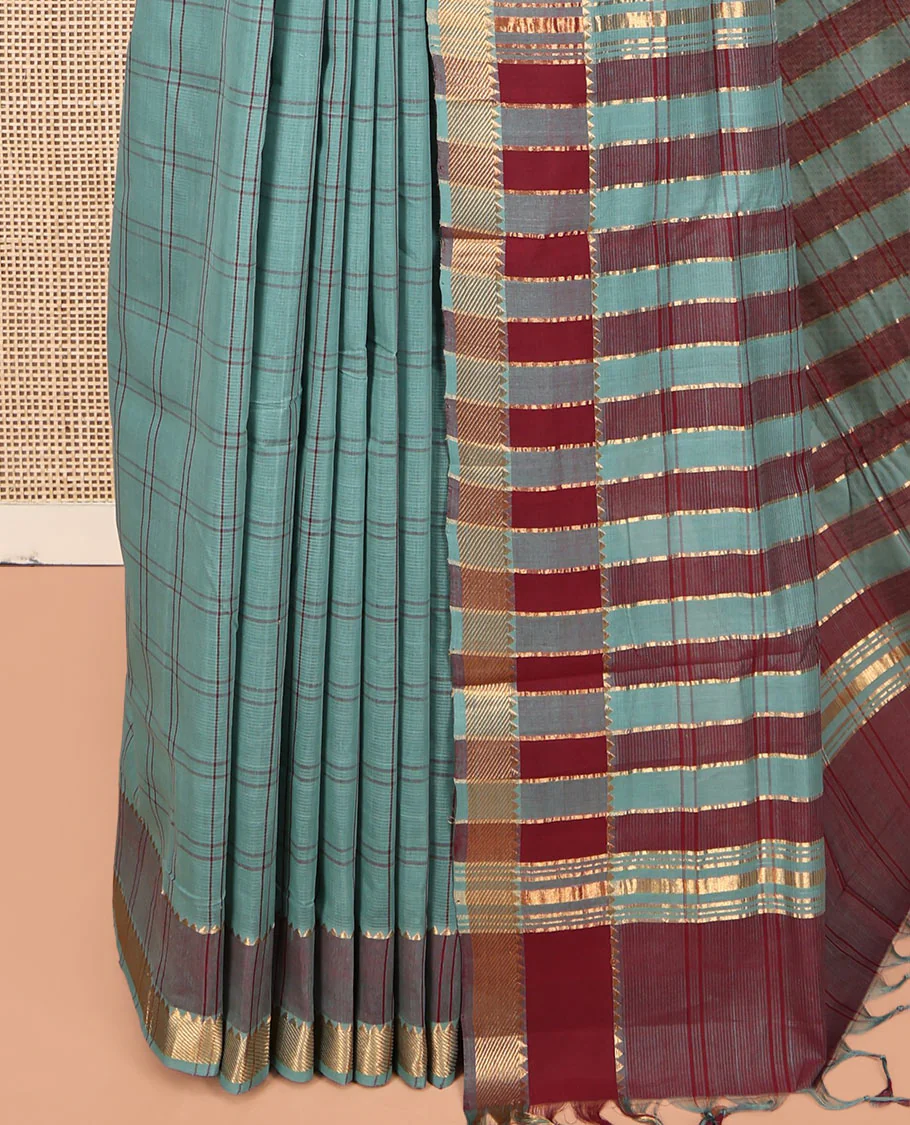 Green Mangalgiri Cotton Saree, Adorned with Checked Design on Its Body, Complemented by Contrast Temple Border, Zari Striped Pallu, and Paired with Contrast Blouse - Image 3