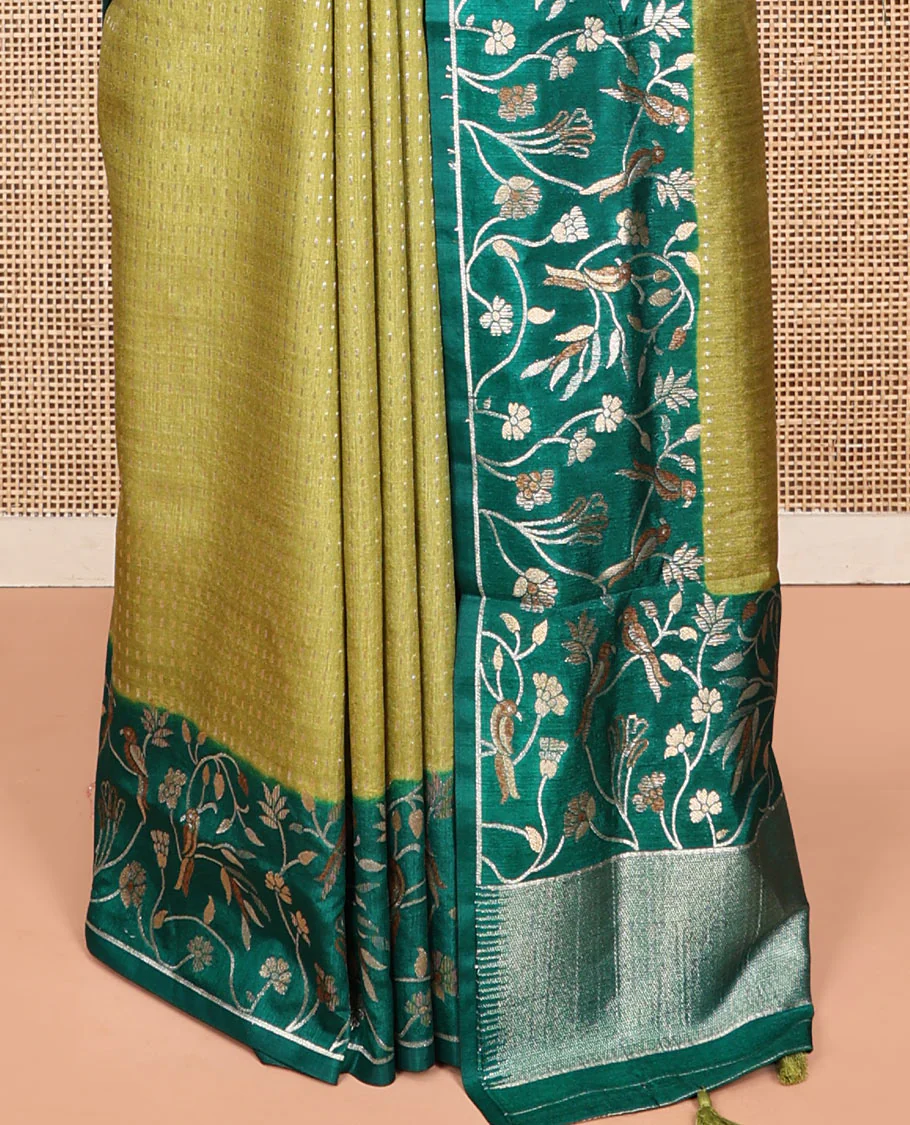 Green Matka Silk Saree, Finely Crafted with Buttas on Its Body, Complemented by Contrast Floral Vine and Bird Design Border, Pallu of Floral Vine and Bird Design, and Paired with a Contrast Blouse - Image 4