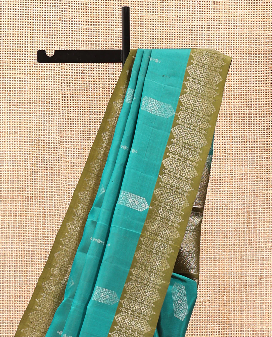 Green Mayuri Soft Silk Saree, Elevated with Zari Buttas All Over Its Body, Complemented by Contrast Border of Intricate Designs, Grand Pallu and Paired with a Contrast Blouse - Image 3
