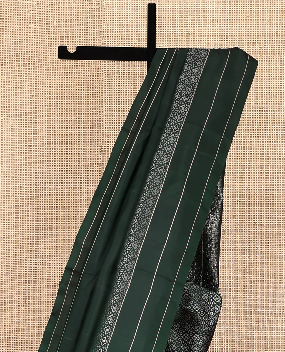 Green Mayuri Soft Silk Saree, Subtly Enriched with Geometric Patterns in Its Body, Self-Border, Pallu Depicting Checked Design, and Paired with a Matching Blouse - Image 3